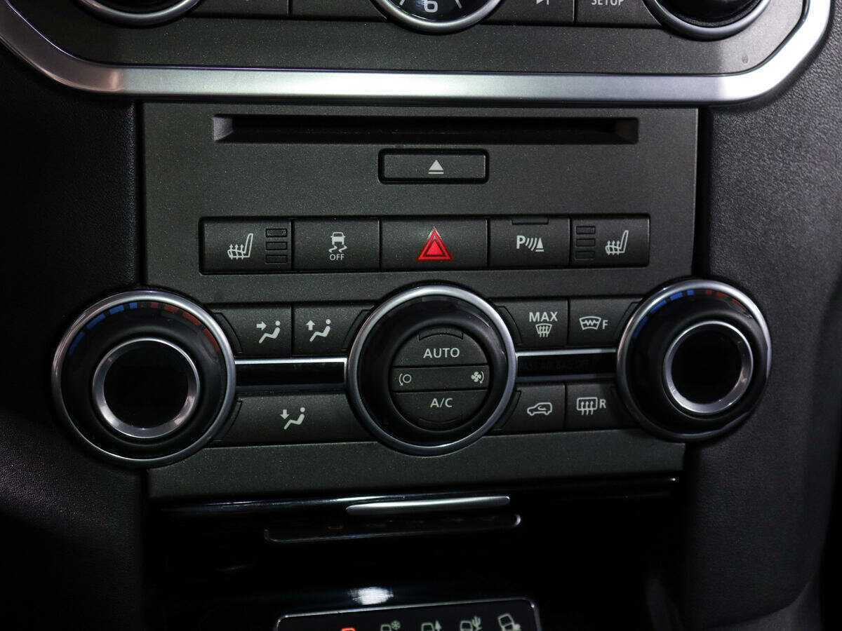 Б/У Лэнд Ровер Дискавери 2013 года. Фото: #23