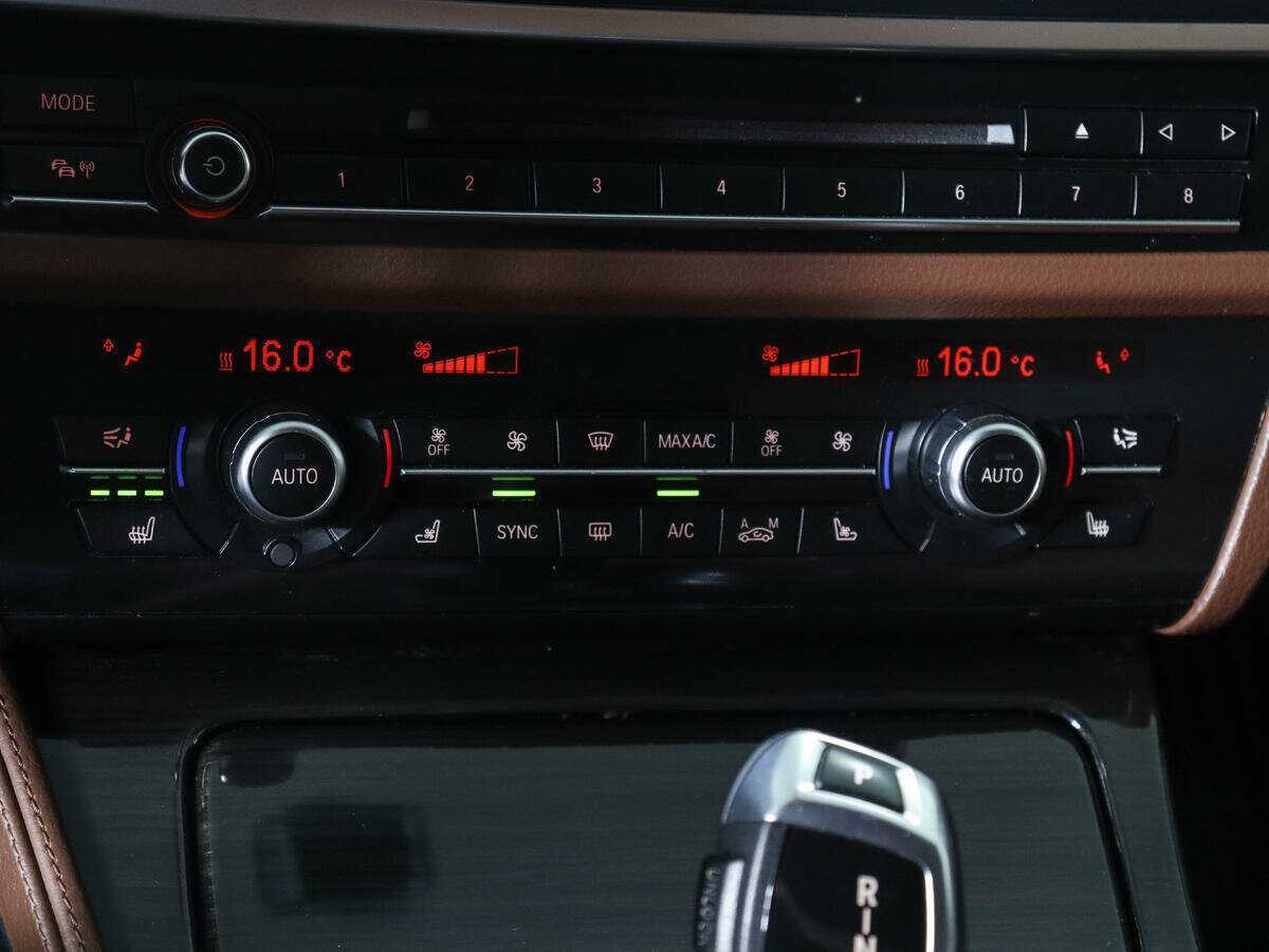 Б/У БМВ 5 серии 2016 года. Фото: #20