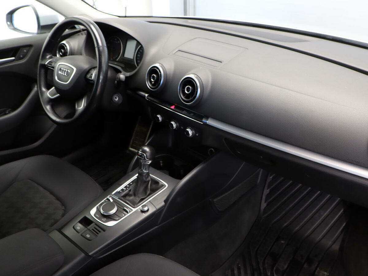 Б/У Ауди А3 2013 года. Фото: #6