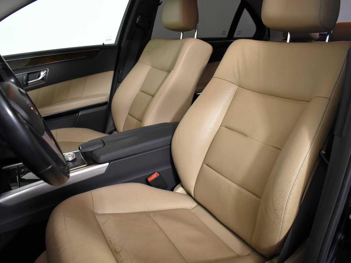 Б/У Мерседес-Бенц Е-Класс 2012 года. Фото: #8