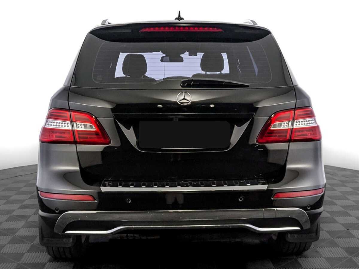 Б/У Мерседес-Бенц М-Класс 2014 года. Фото: #5