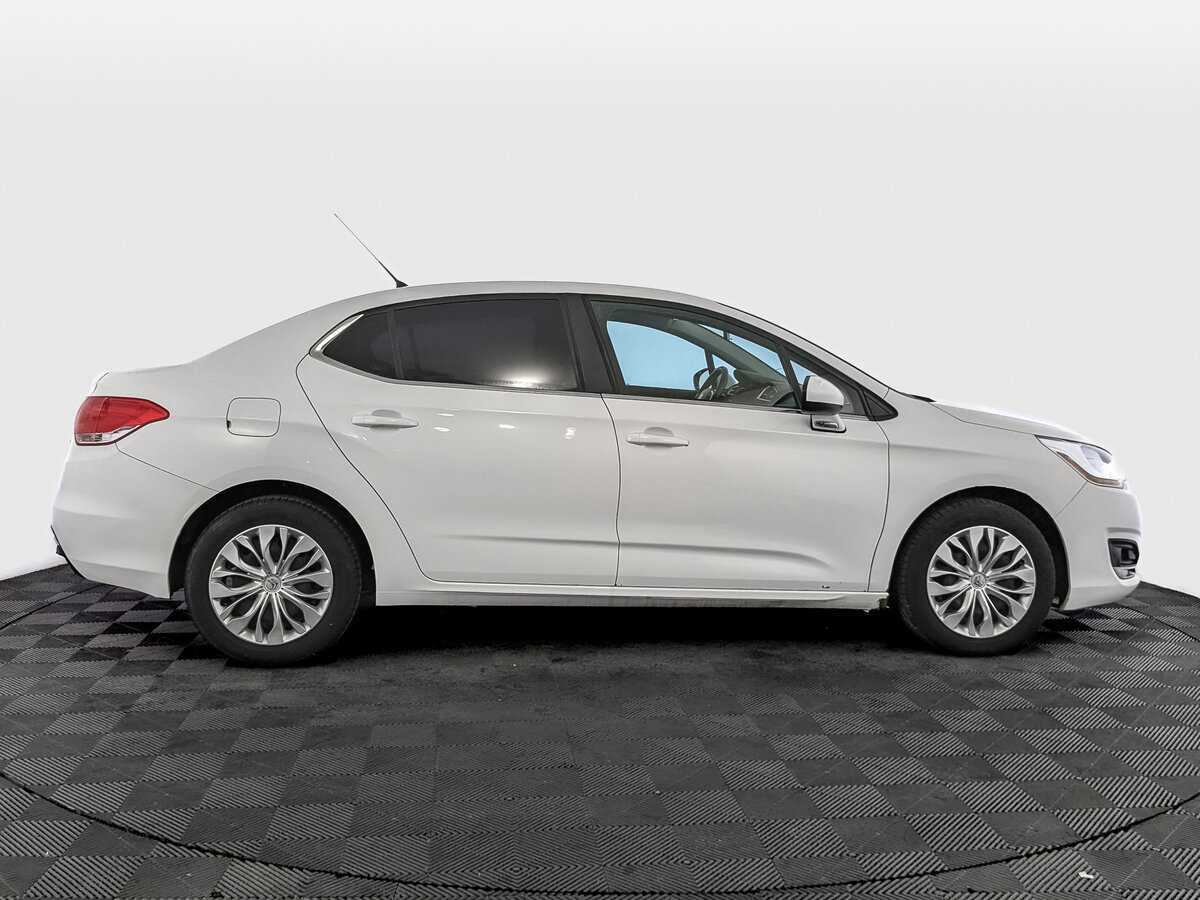 Б/У Ситроен Ц4 2014 года. Фото: #3