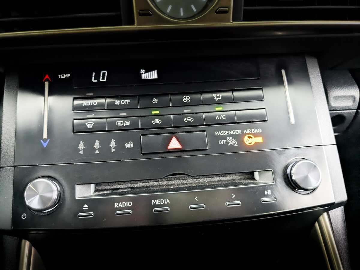 Б/У Лексус ИС 2014 года. Фото: #22