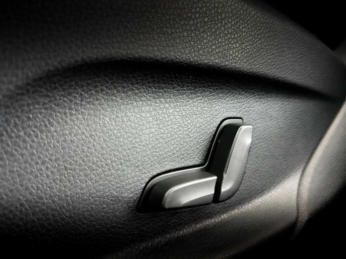 Б/У Мерседес-Бенц Е-Класс 2018 года. Фото: #16