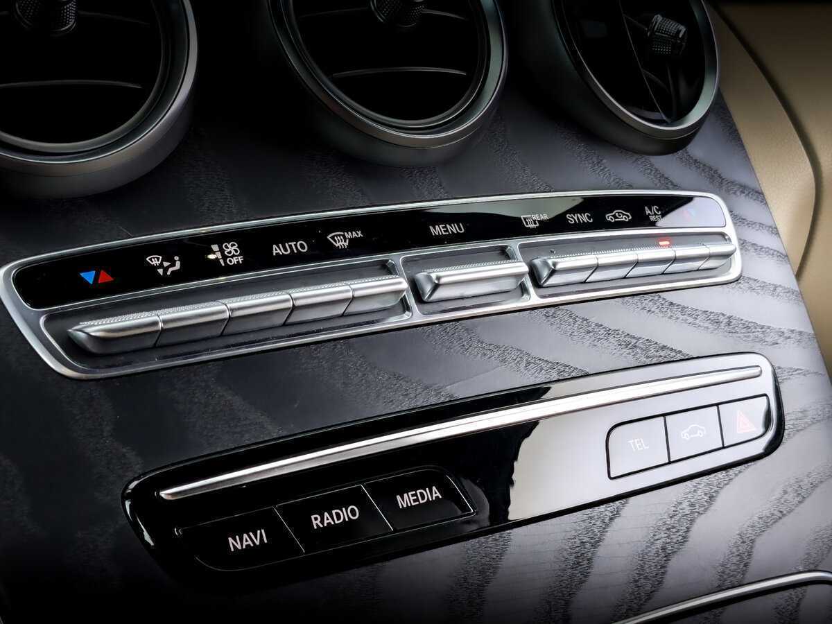 Б/У Мерседес-Бенц Ц-Класс 2018 года. Фото: #21