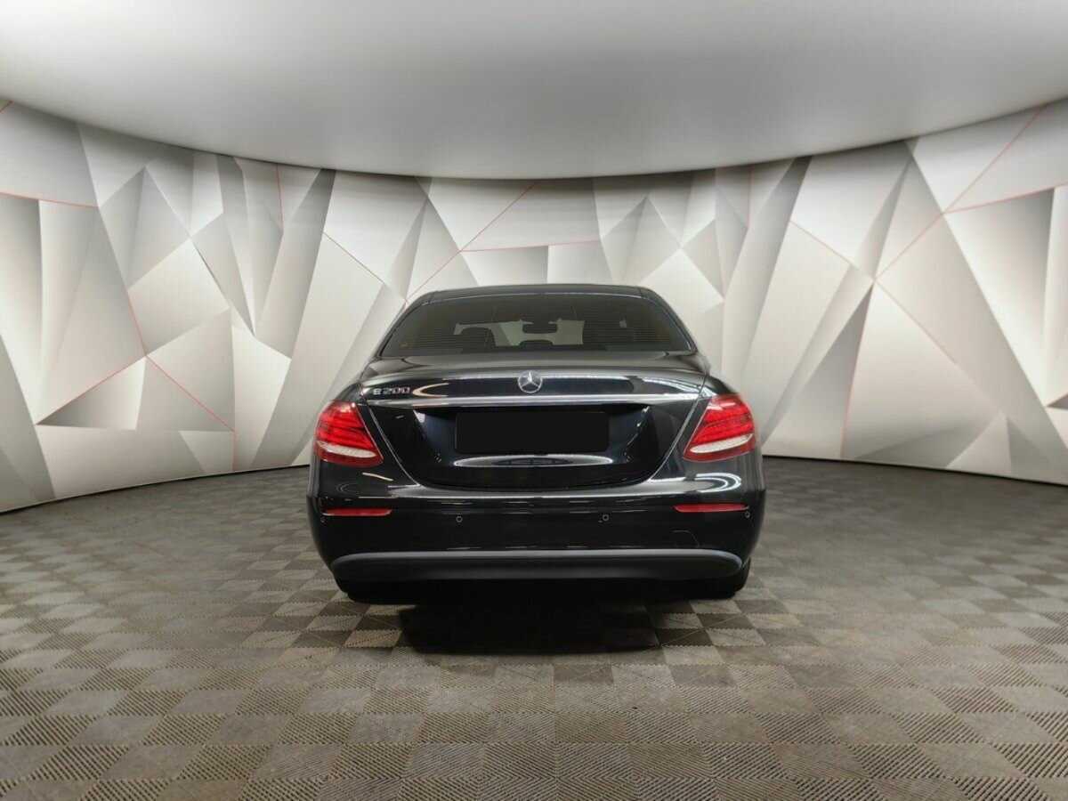 Б/У Мерседес-Бенц Е-Класс 2016 года. Фото: #7