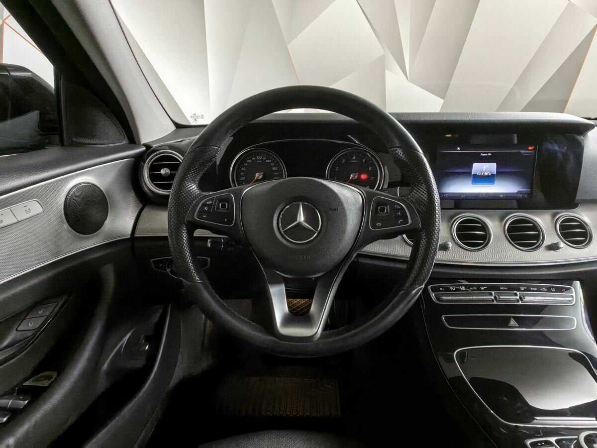 Б/У Мерседес-Бенц Е-Класс 2016 года. Фото: #14