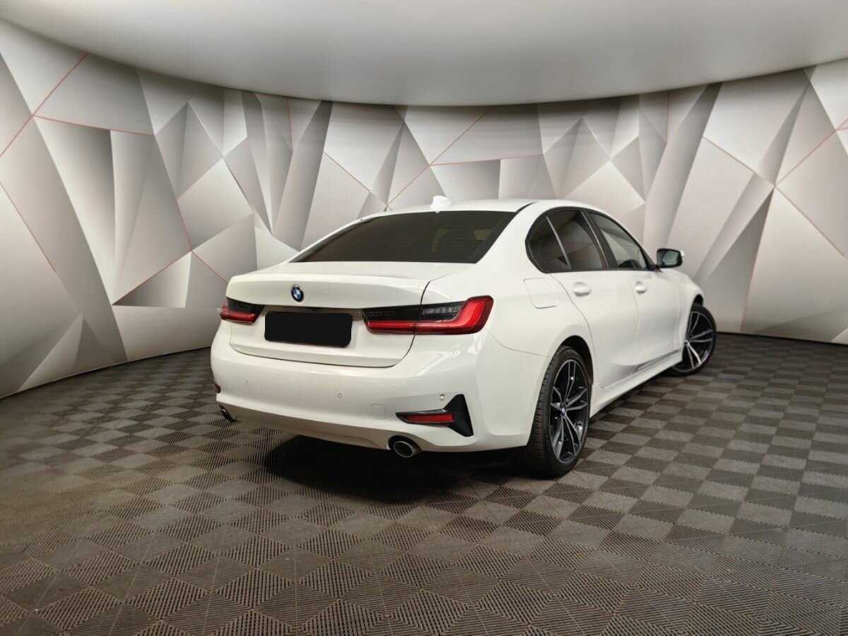 Б/У БМВ 3 серии 2020 года. Фото: #1