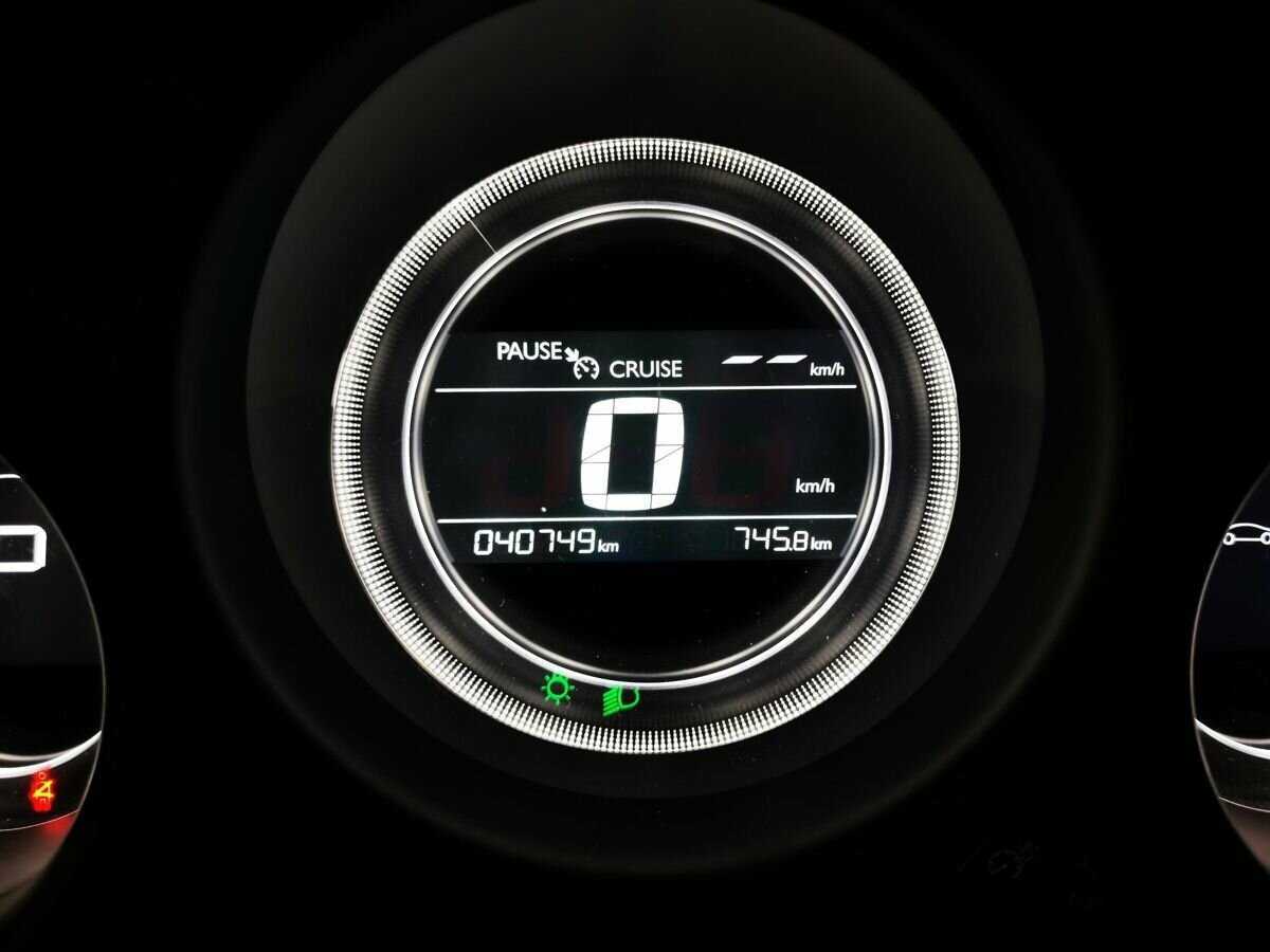 Б/У Ситроен Ц4 2018 года. Фото: #15