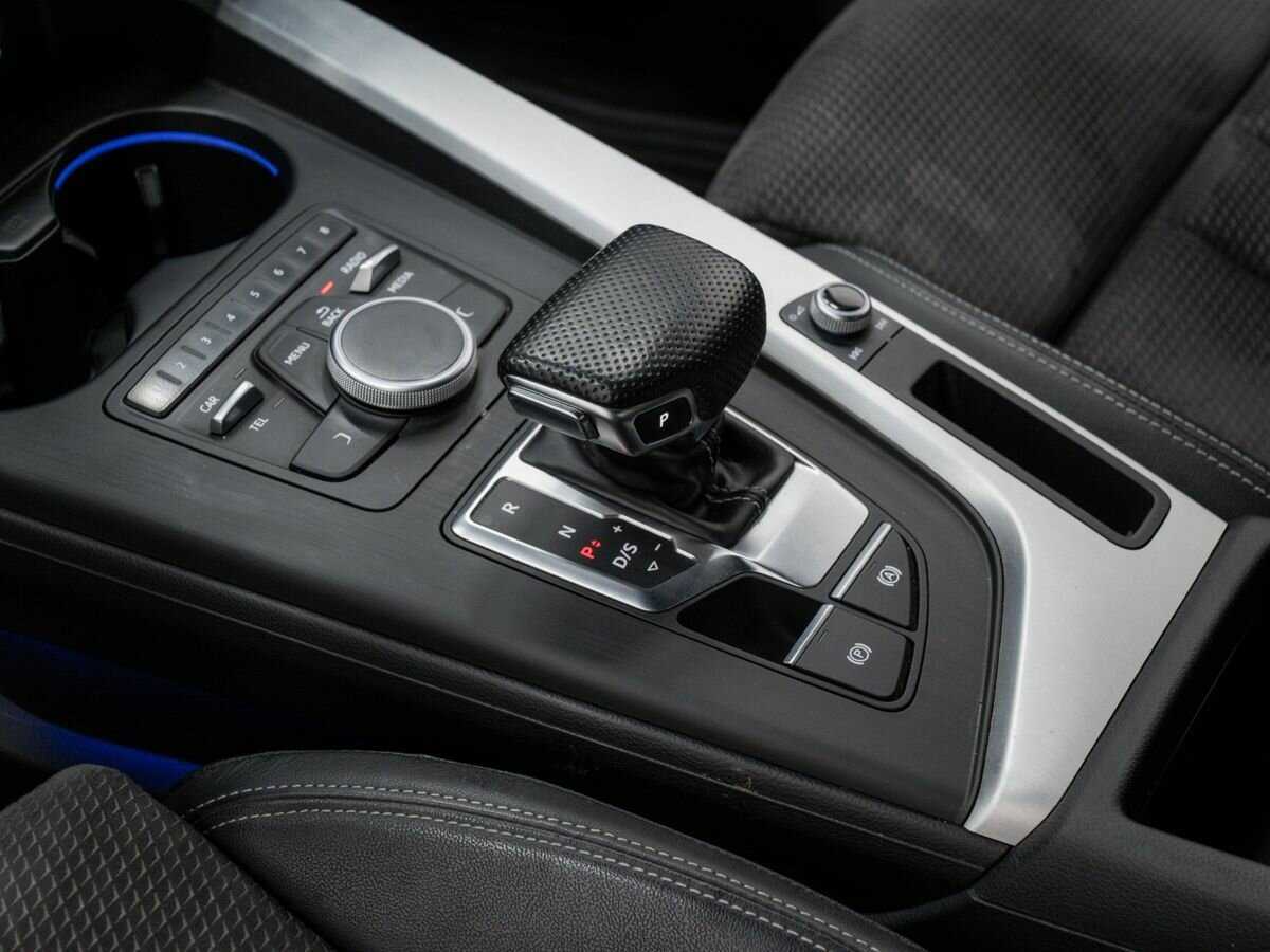 Б/У Ауди А4 2017 года. Фото: #17