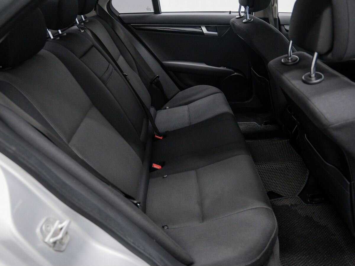 Б/У Мерседес-Бенц Ц-Класс 2012 года. Фото: #8