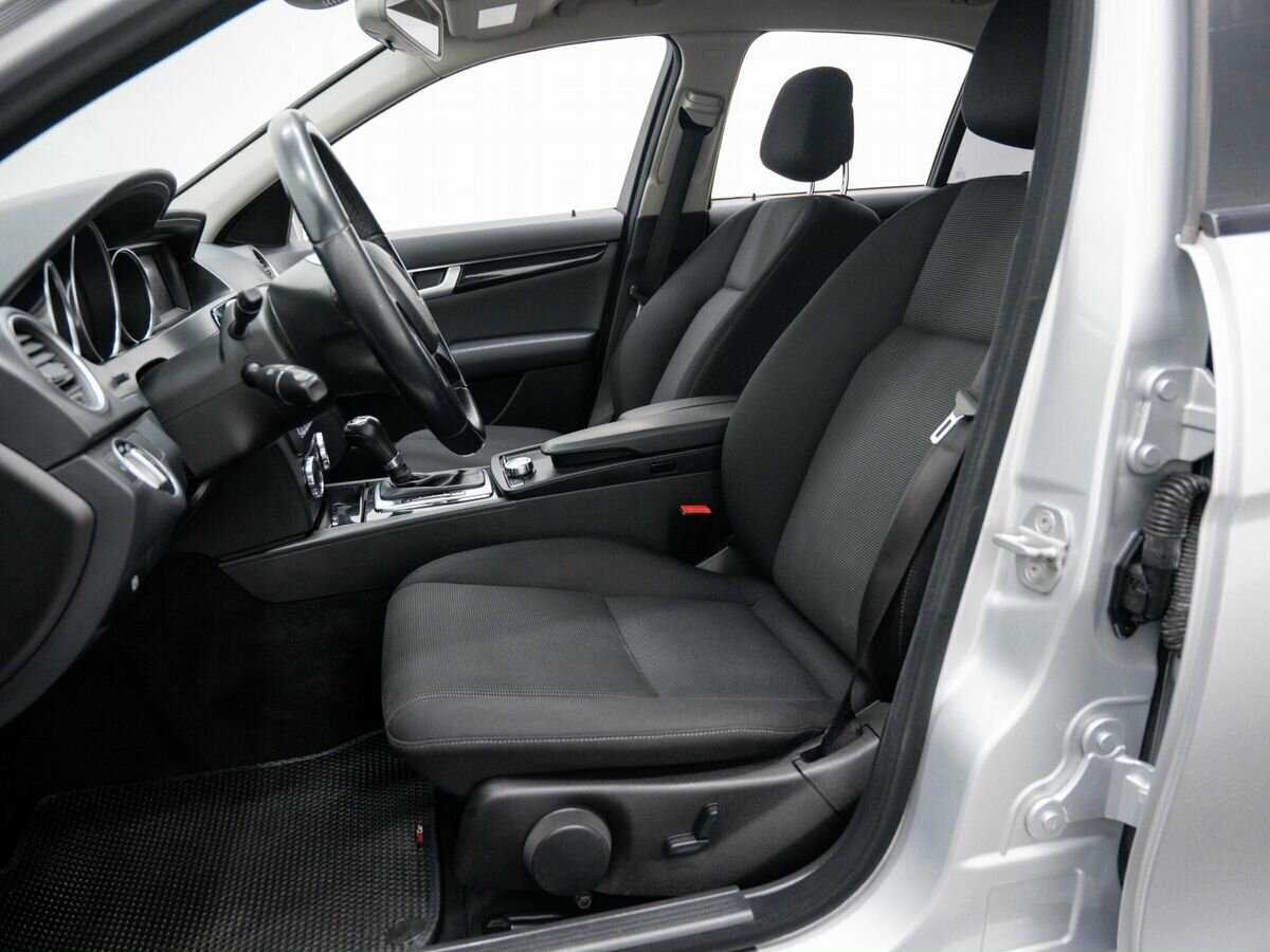 Б/У Мерседес-Бенц Ц-Класс 2012 года. Фото: #13