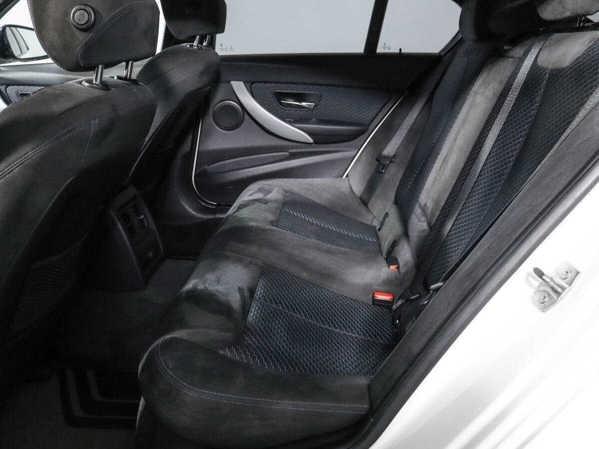 Б/У БМВ 3 серии 2015 года. Фото: #9