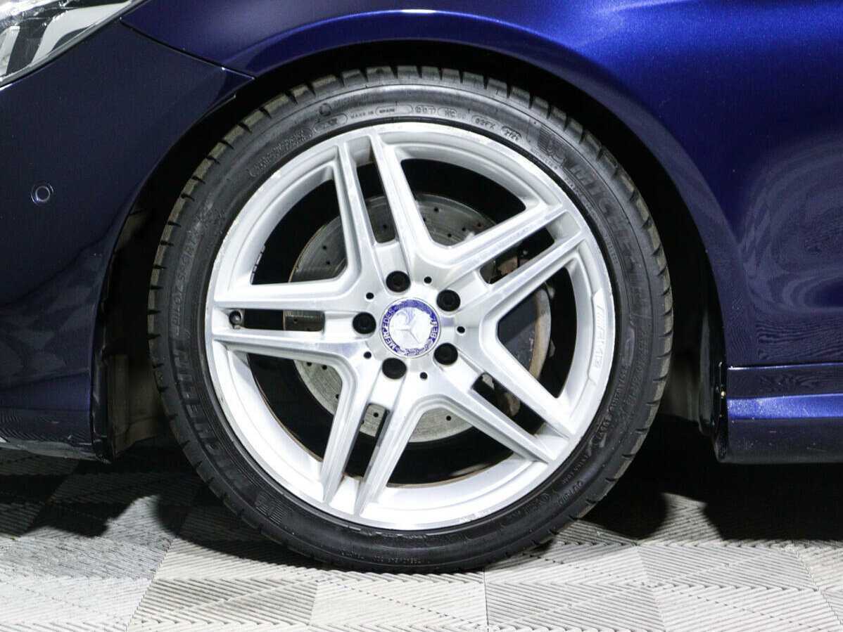 Б/У Мерседес-Бенц Е-Класс 2013 года. Фото: #12