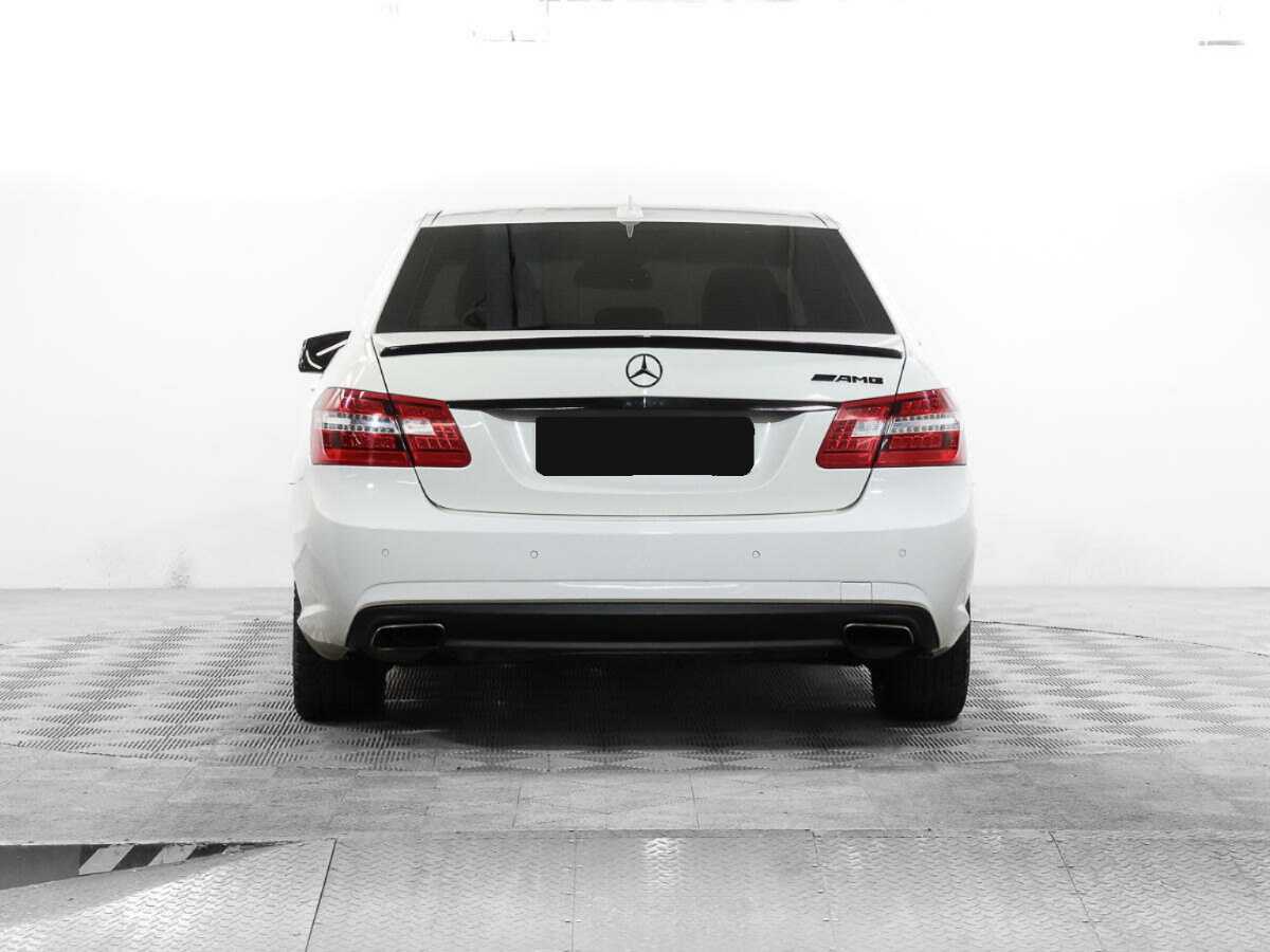 Б/У Мерседес-Бенц Е-Класс 2012 года. Фото: #5