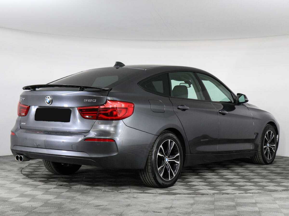 Б/У БМВ 3 серии 2017 года. Фото: #1