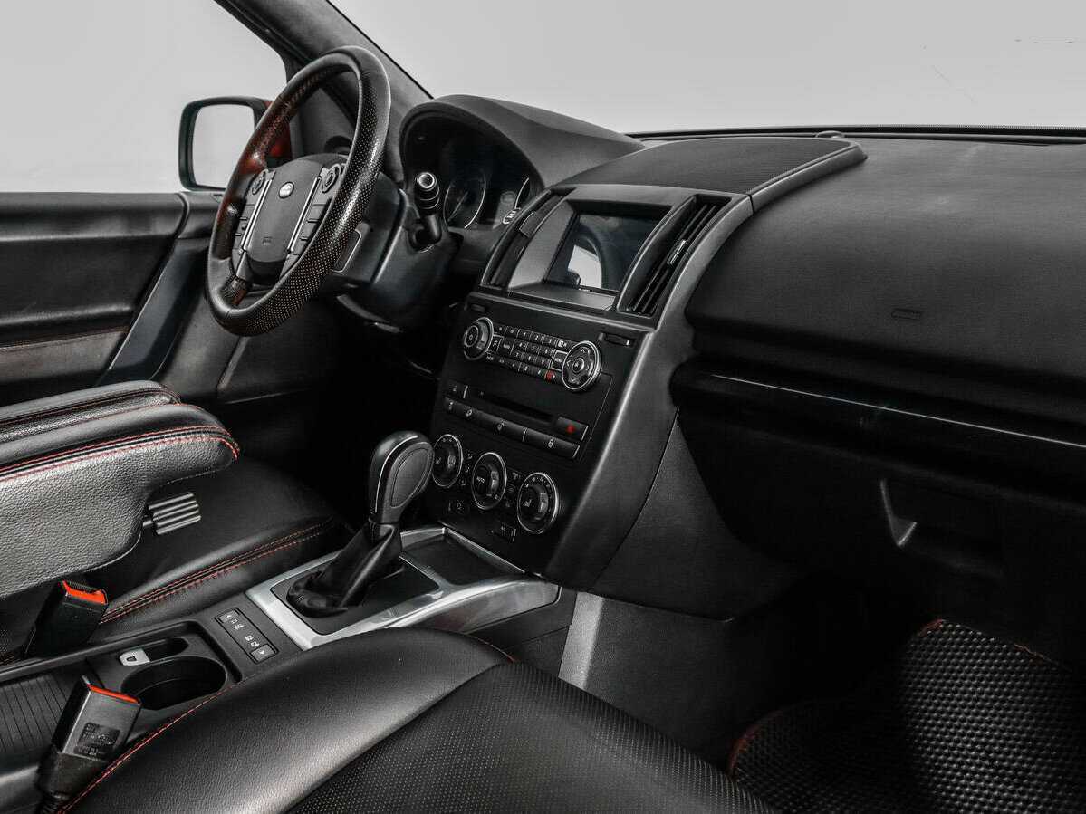 Б/У Лэнд Ровер Фрилендер 2014 года. Фото: #12