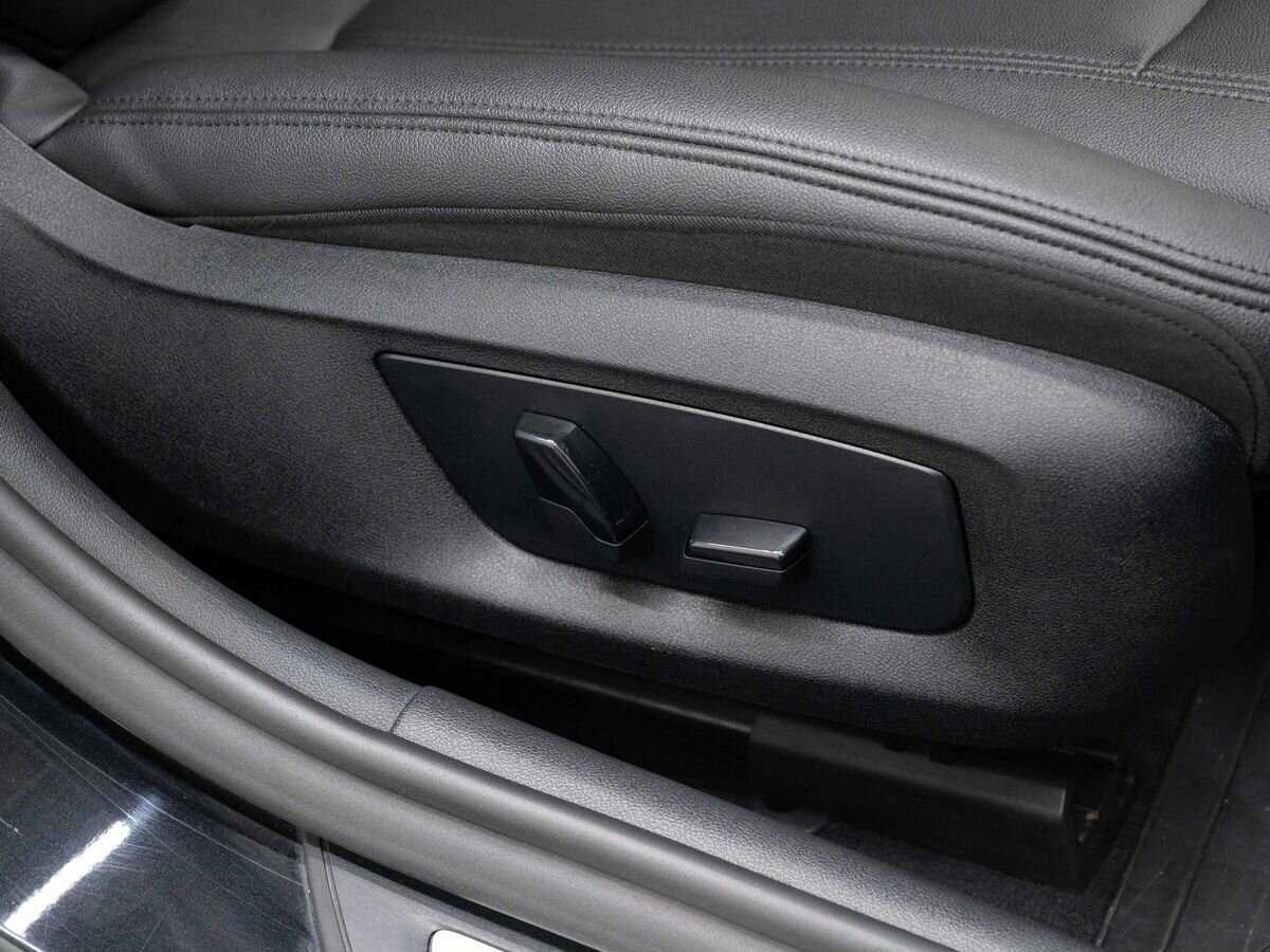 Б/У БМВ 5 серии 2019 года. Фото: #14