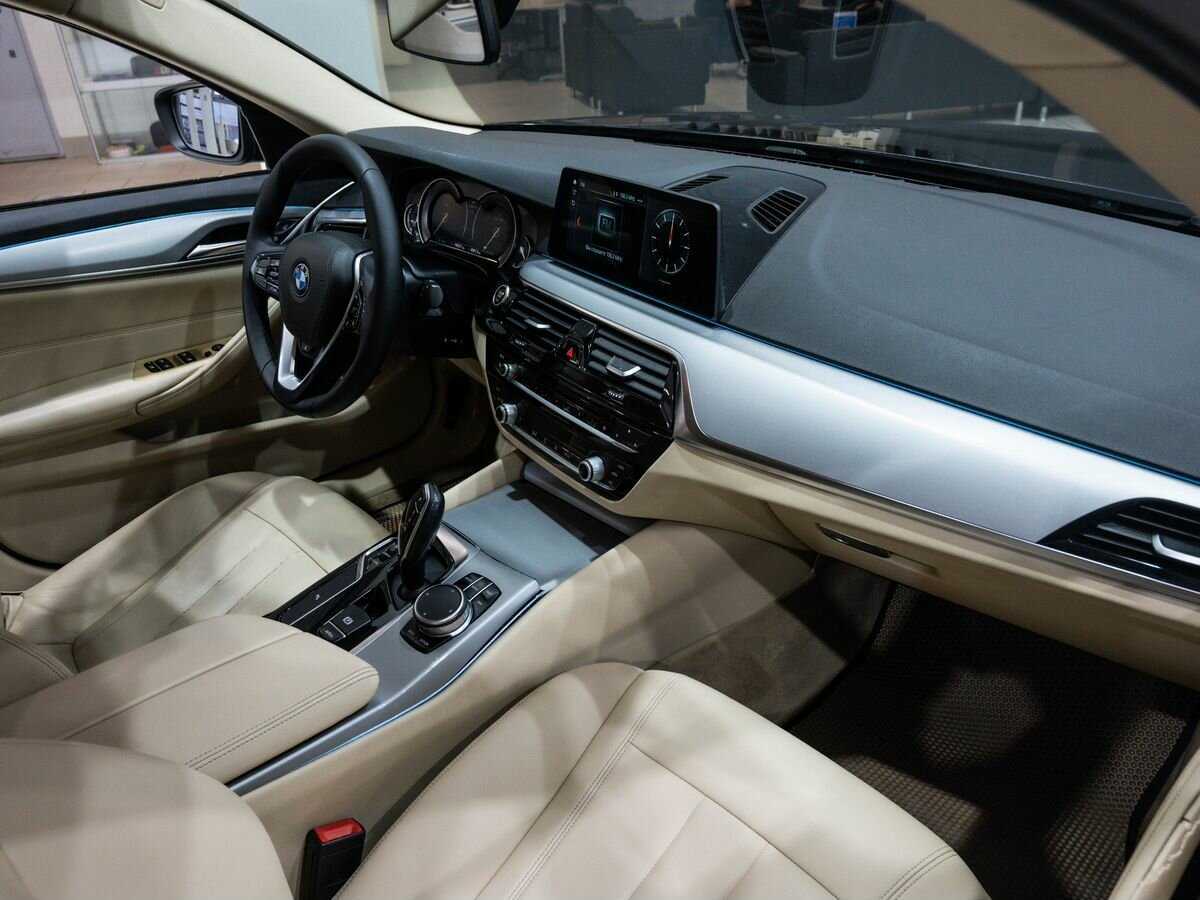 Б/У БМВ 5 серии 2017 года. Фото: #6