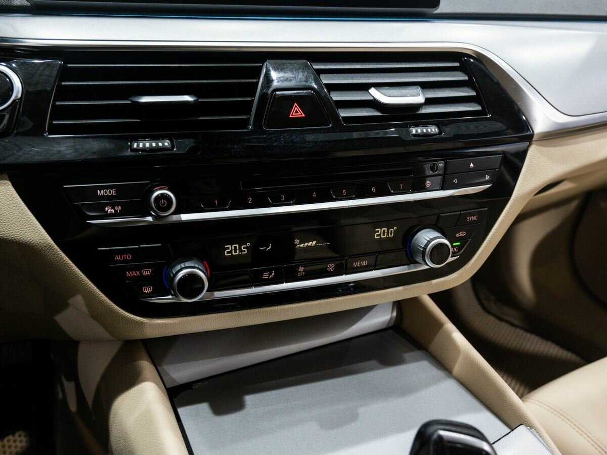 Б/У БМВ 5 серии 2017 года. Фото: #16