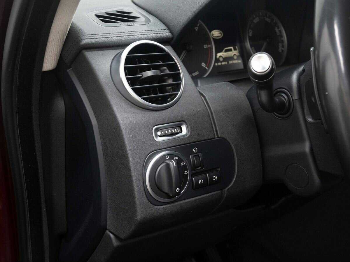 Б/У Лэнд Ровер Дискавери 2014 года. Фото: #22