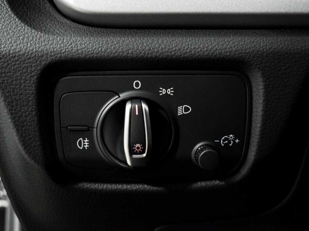 Б/У Ауди А3 2013 года. Фото: #9