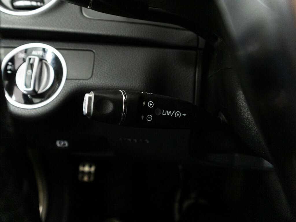 Б/У Мерседес-Бенц Ц-Класс 2013 года. Фото: #16