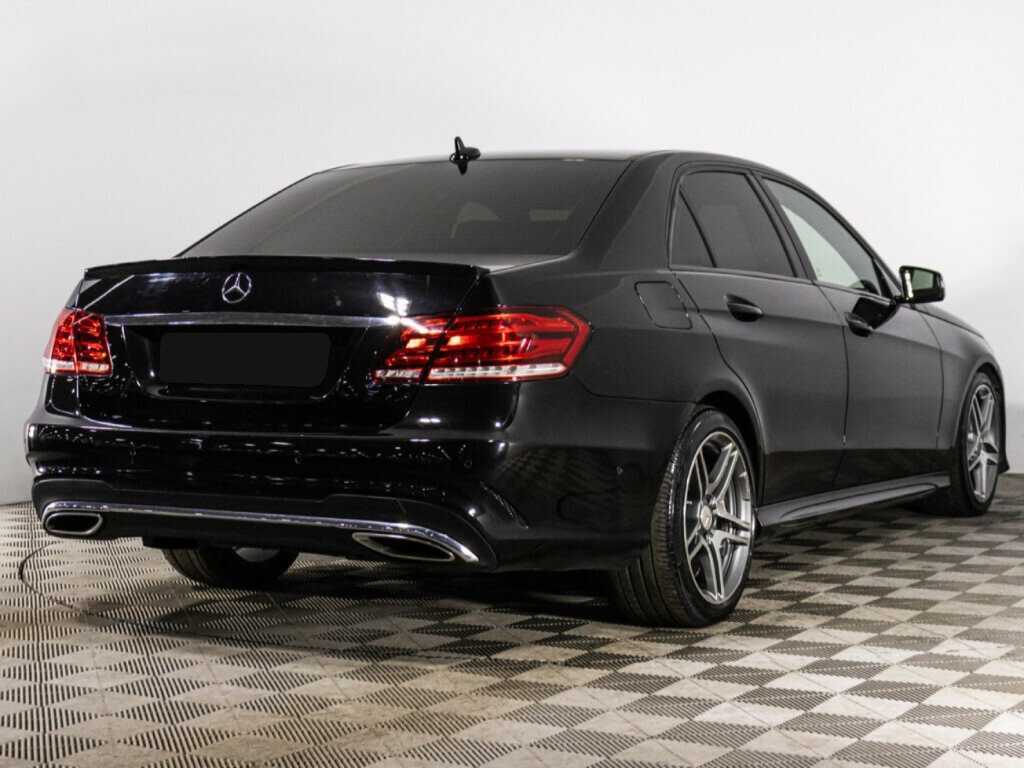 Б/У Мерседес-Бенц Е-Класс 2013 года. Фото: #4