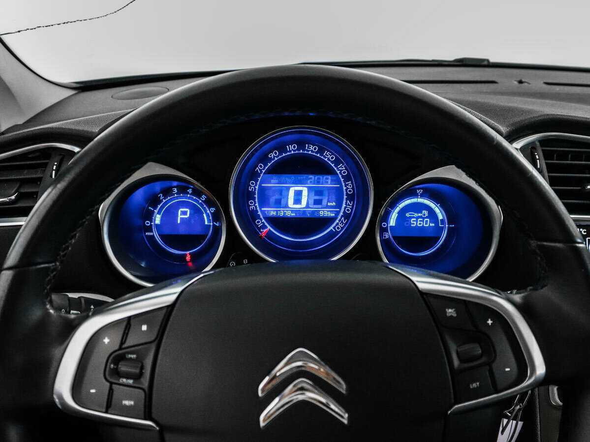 Б/У Ситроен Ц4 2017 года. Фото: #15