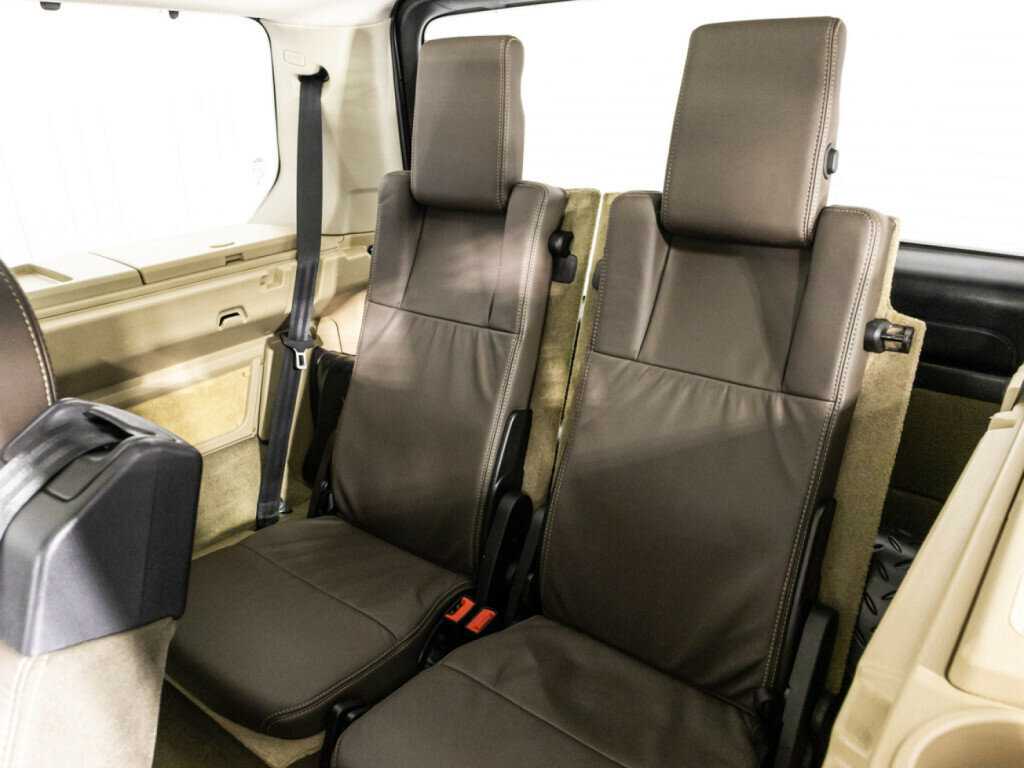 Б/У Лэнд Ровер Дискавери 2013 года. Фото: #15