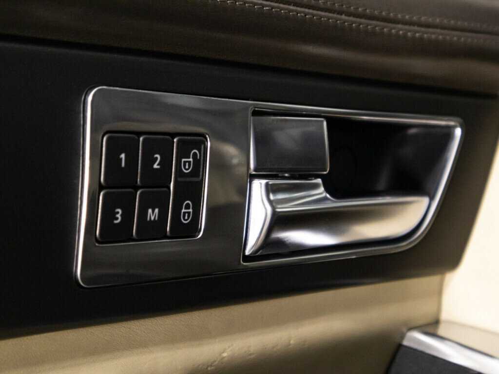 Б/У Лэнд Ровер Дискавери 2013 года. Фото: #19