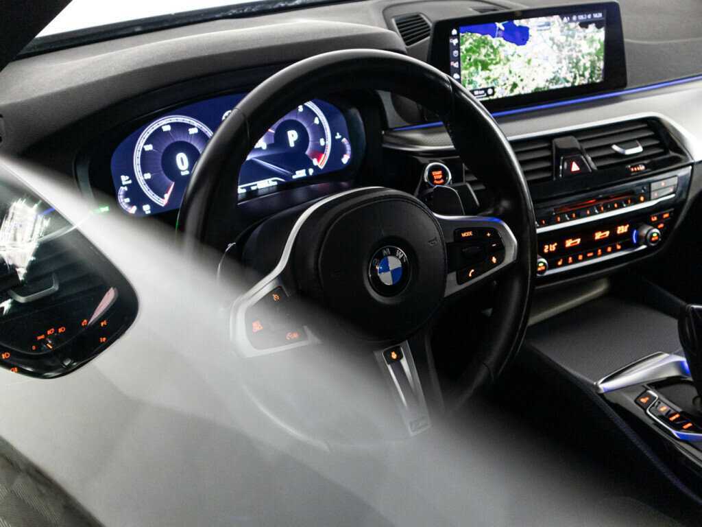 Б/У БМВ 5 серии 2018 года. Фото: #34