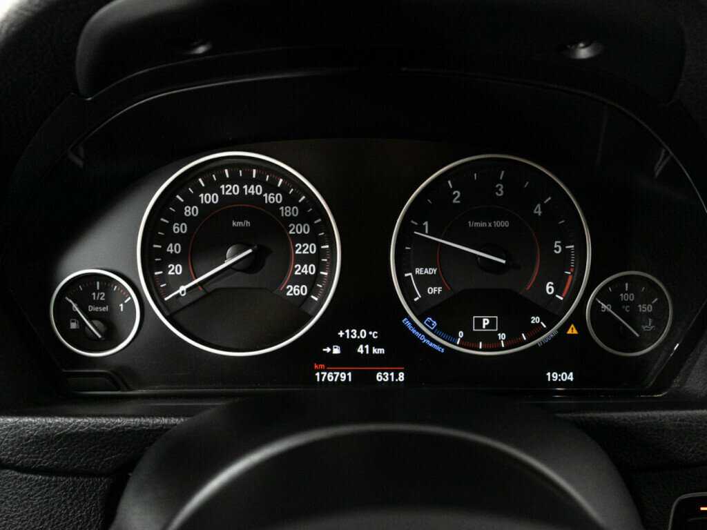 Б/У БМВ 3 серии 2016 года. Фото: #11