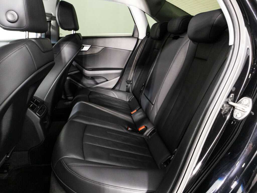 Б/У Ауди А4 2016 года. Фото: #9