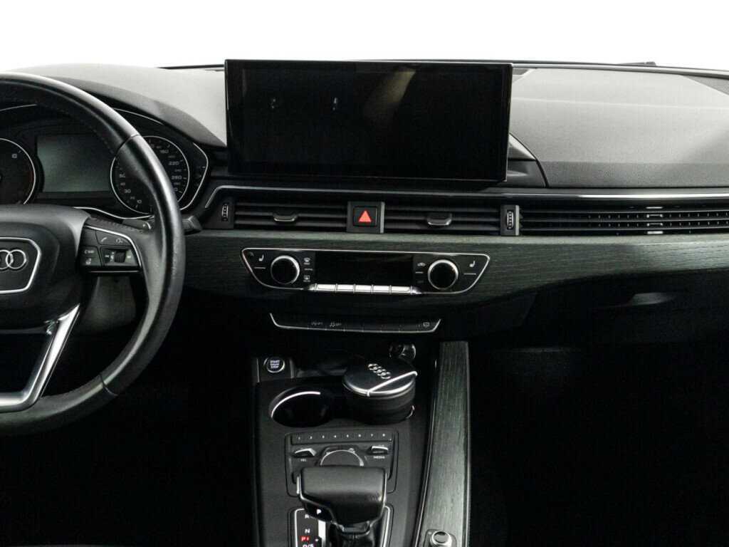 Б/У Ауди А4 2016 года. Фото: #13