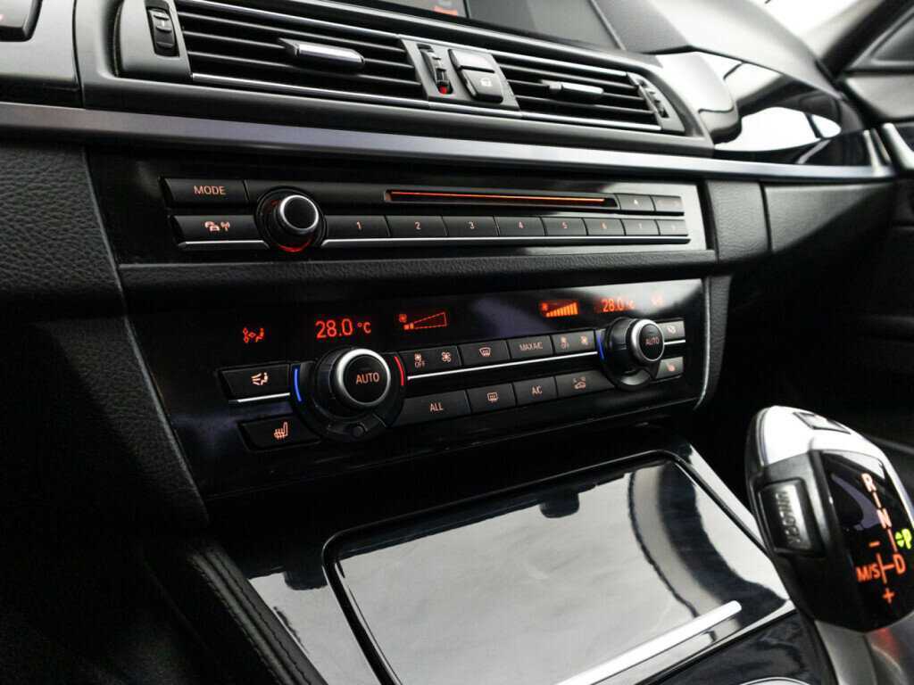 Б/У БМВ 5 серии 2013 года. Фото: #16