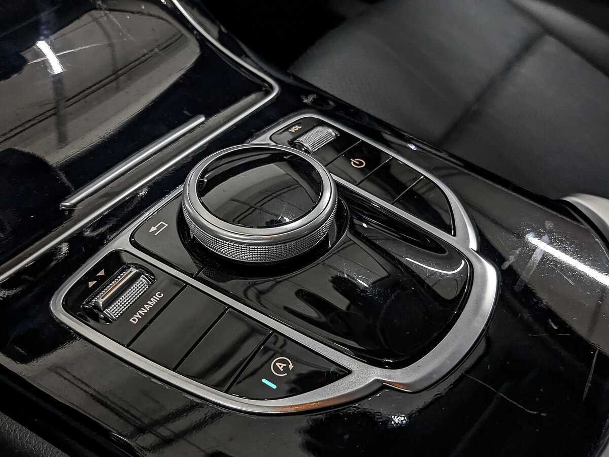 Б/У Мерседес-Бенц Ц-Класс 2018 года. Фото: #23