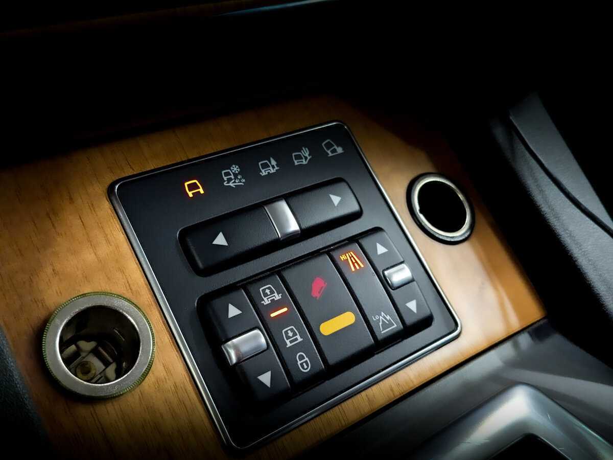 Б/У Лэнд Ровер Дискавери 2013 года. Фото: #24