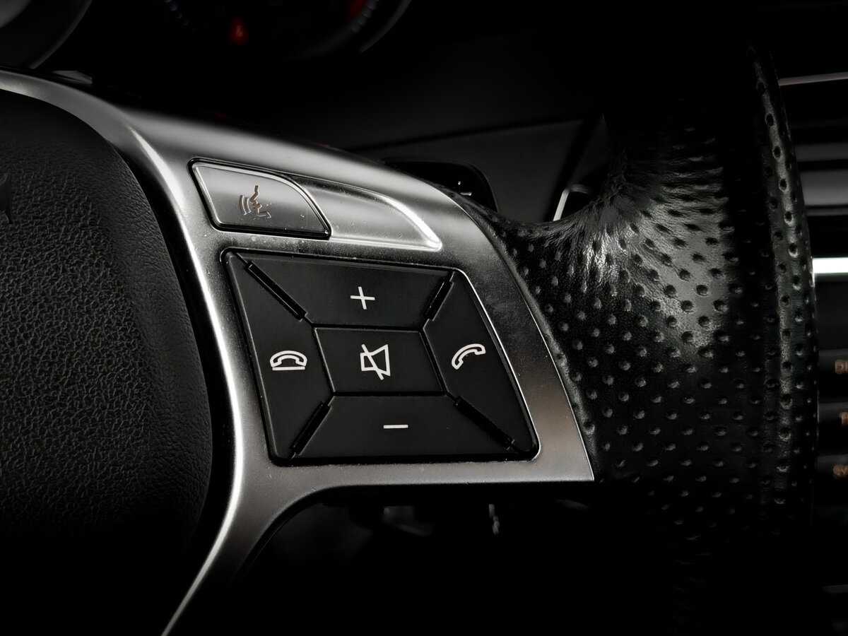 Б/У Мерседес-Бенц Ц-Класс 2012 года. Фото: #23