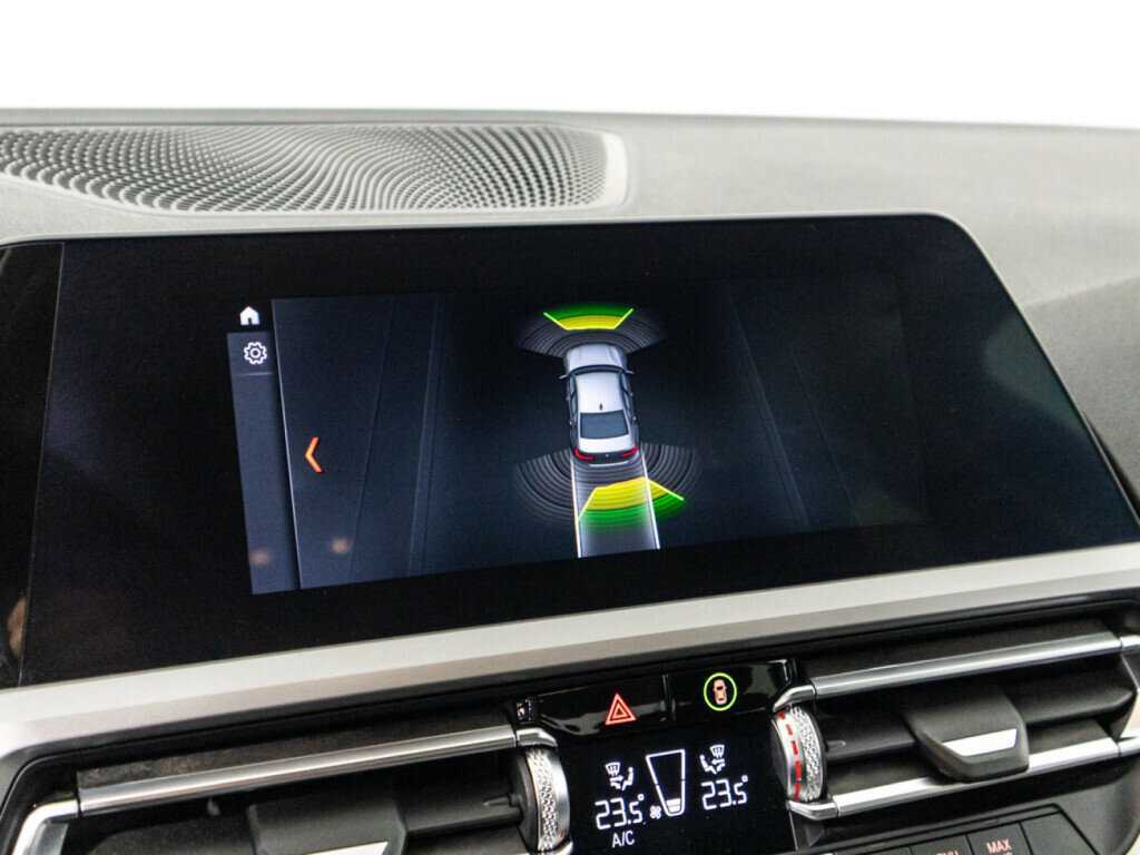 Б/У БМВ 3 серии 2019 года. Фото: #17