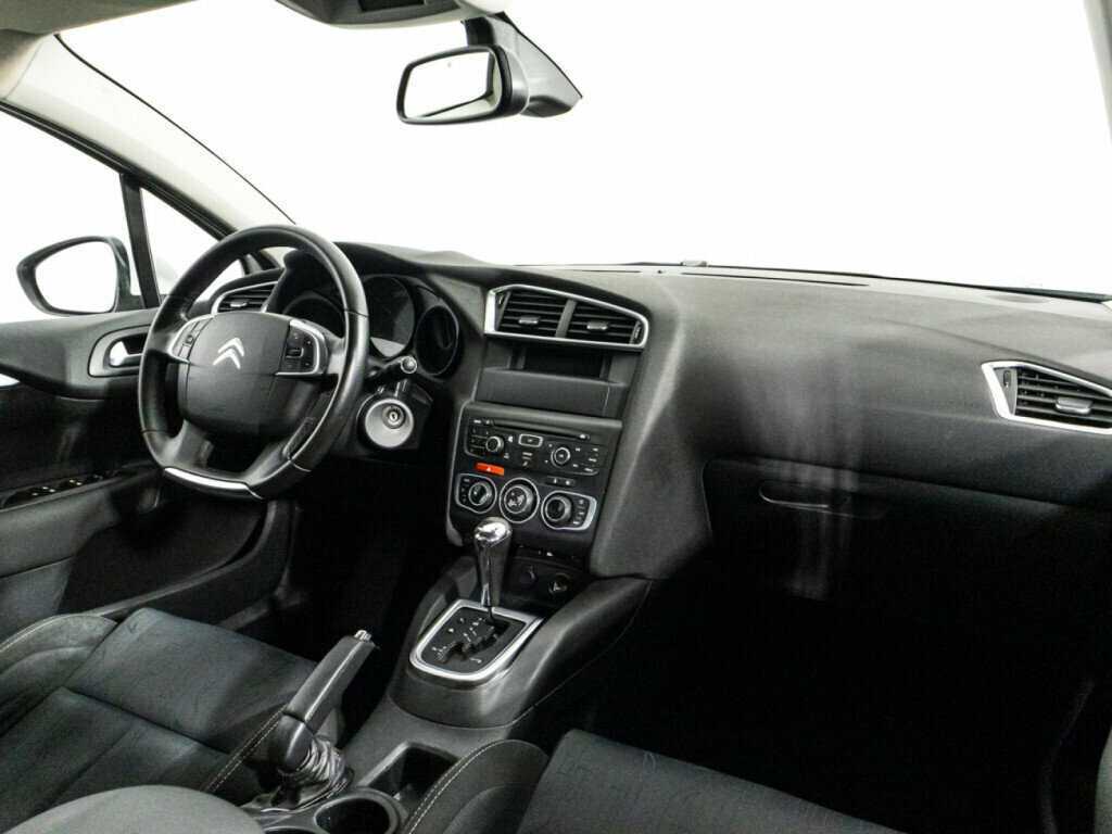 Б/У Ситроен Ц4 2012 года. Фото: #8