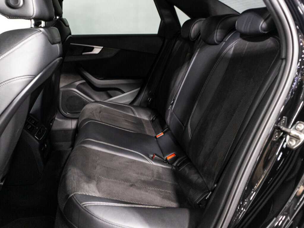 Б/У Ауди А4 2019 года. Фото: #9