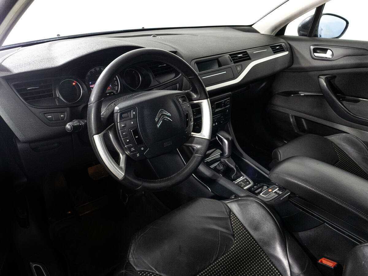 Б/У Ситроен Ц5 2013 года. Фото: #8