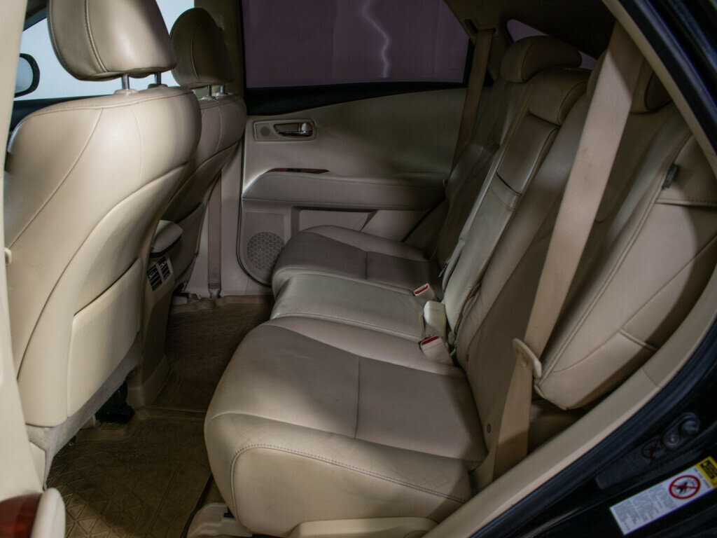 Б/У Лексус Р-Икс 2012 года. Фото: #9