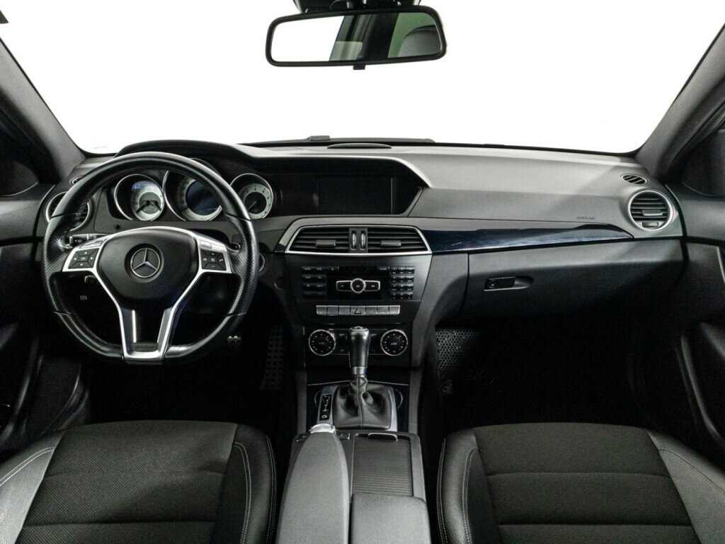 Б/У Мерседес-Бенц Ц-Класс 2013 года. Фото: #12