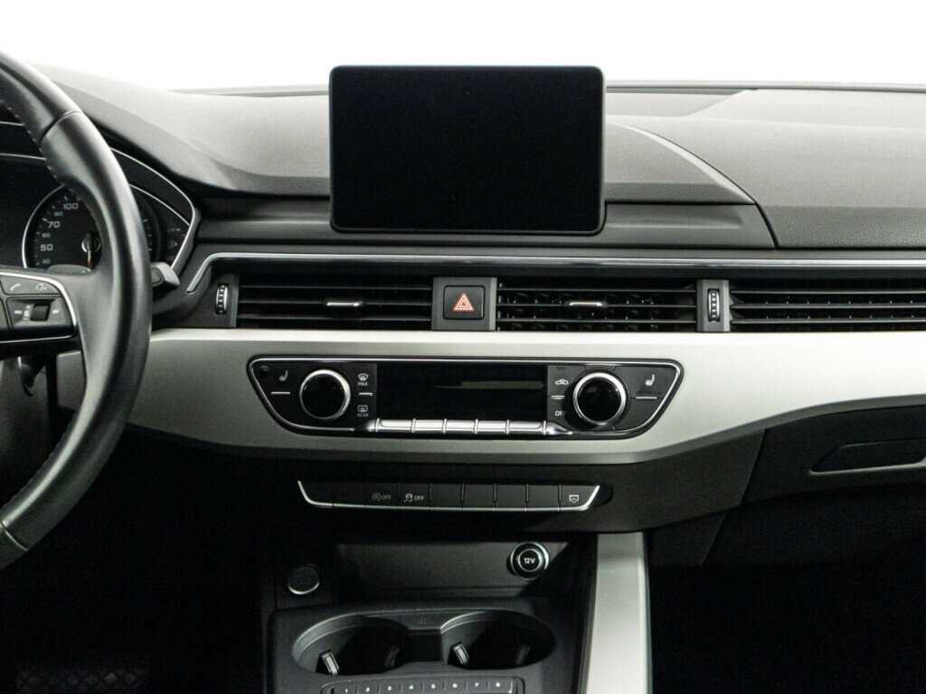 Б/У Ауди А4 2019 года. Фото: #13