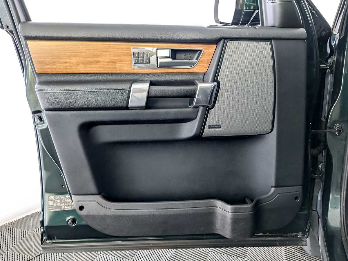 Б/У Лэнд Ровер Дискавери 2014 года. Фото: #18