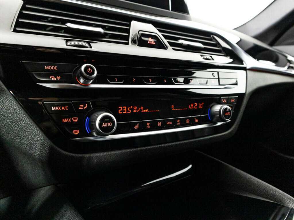 Б/У БМВ 5 серии 2018 года. Фото: #17