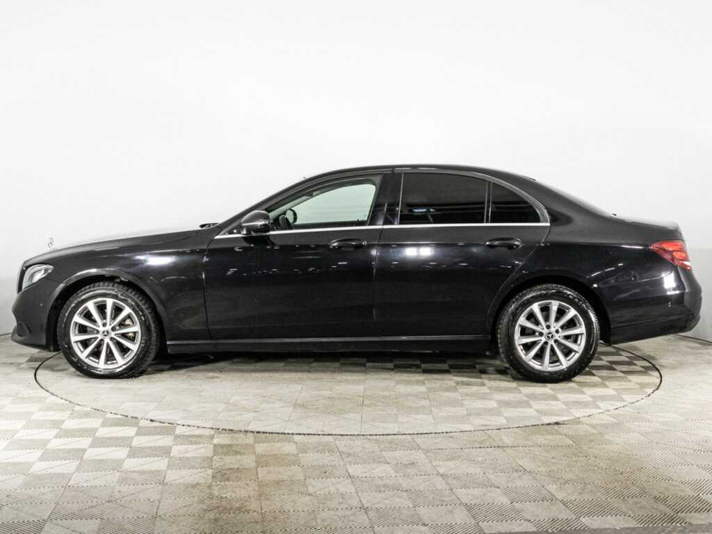 Б/У Мерседес-Бенц Е-Класс 2019 года. Фото: #7