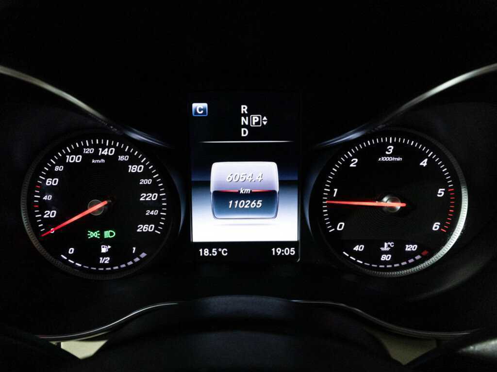 Б/У Мерседес-Бенц Ц-Класс 2014 года. Фото: #11